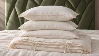 Lole crem–somon, detaliu perne